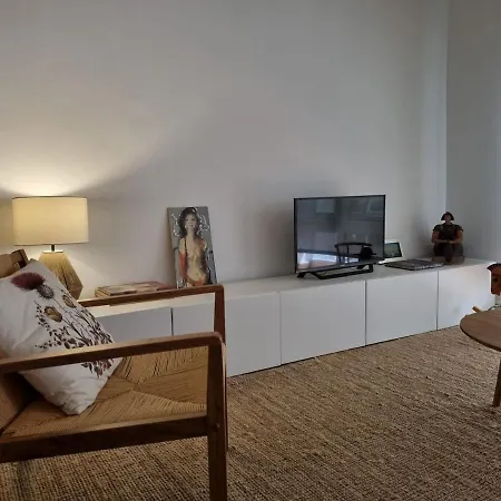 C01a02 La Casa Del Pintor Apartman Santender