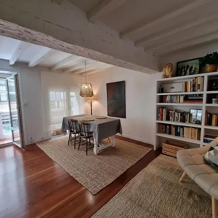 C01a02 La Casa Del Pintor Apartman