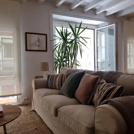 C01a02 La Casa Del Pintor Santender