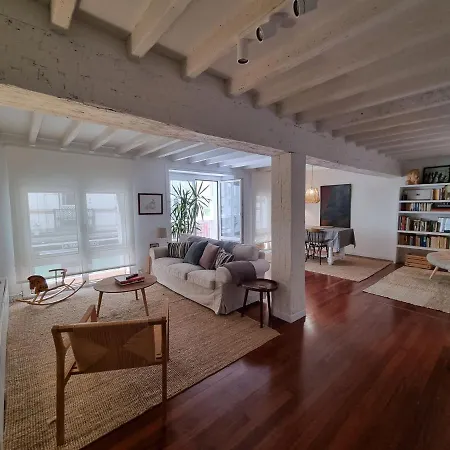 C01a02 La Casa Del Pintor * Santander