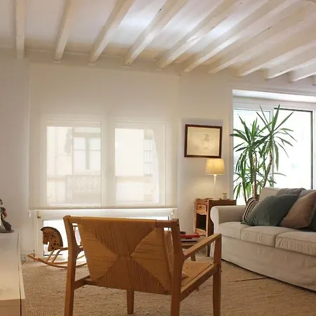 C01a02 La Casa Del Pintor Apartment *